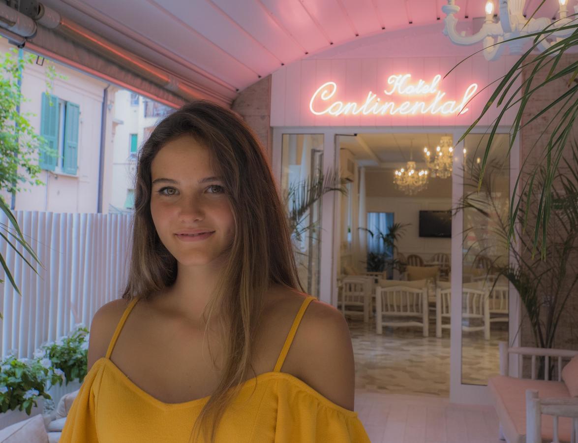 Hotel Continental Pietra Ligure Zewnętrze zdjęcie