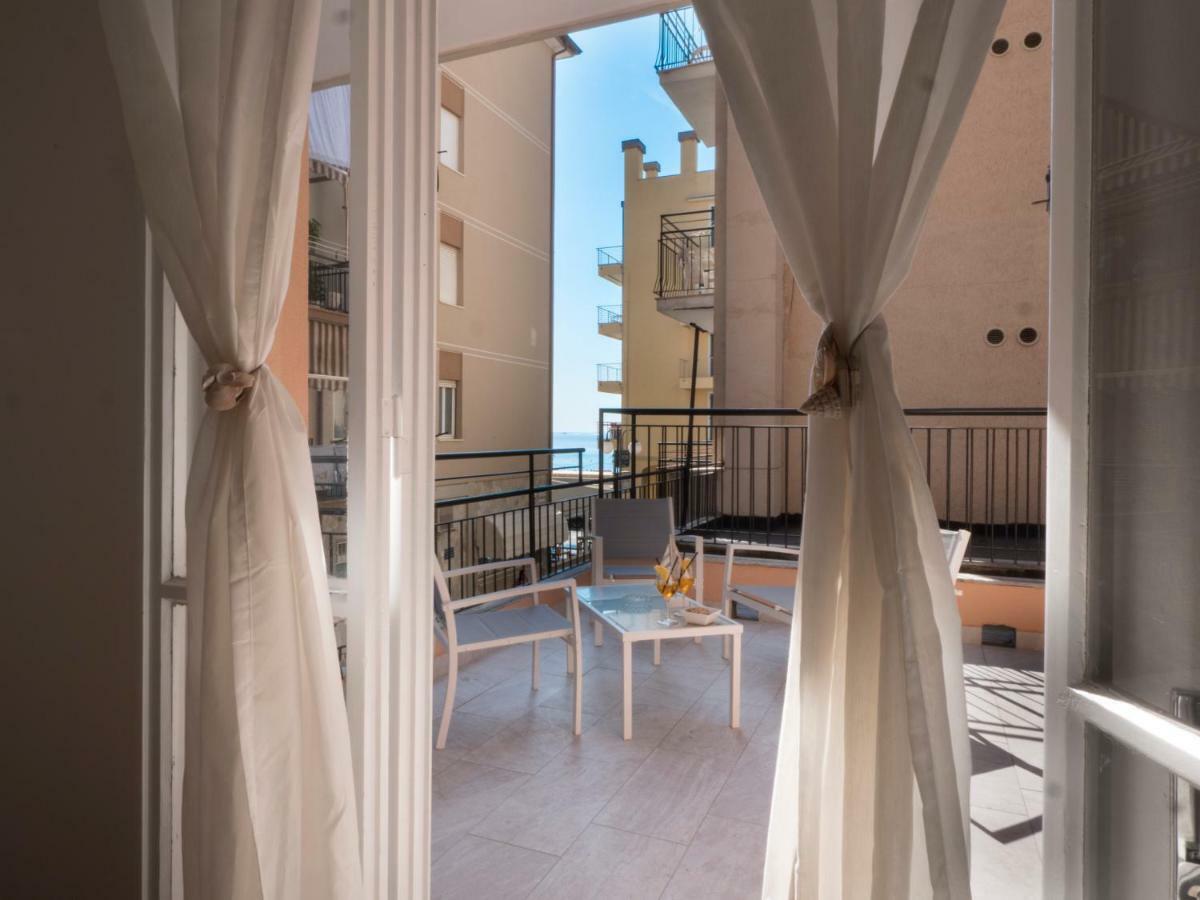 Hotel Continental Pietra Ligure Zewnętrze zdjęcie